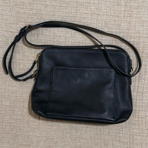 Universal Threads crossbody purse, black with gold zipper/accents